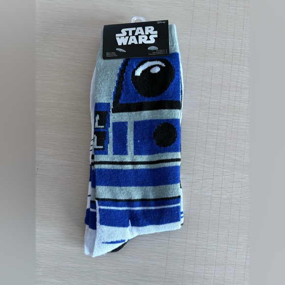 NEW Two Pack Star Wars R2-D2 Socks - Picture 1 of 2